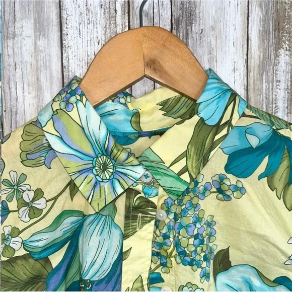 Talbots Green Floral Palm Button Down - Picture 5 of 6